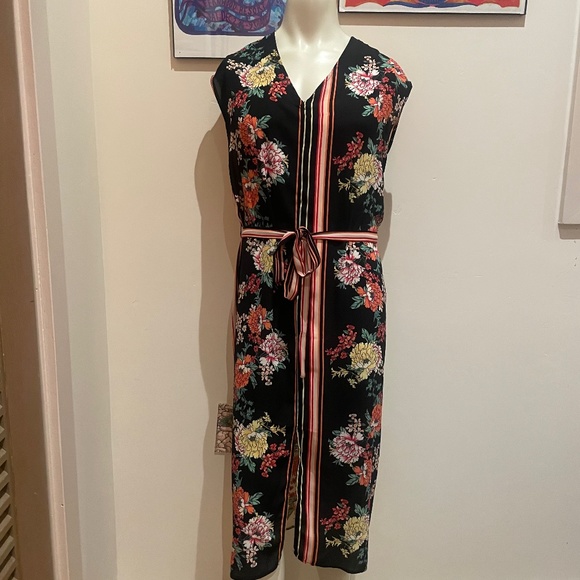 Dress - Picture 1 of 2